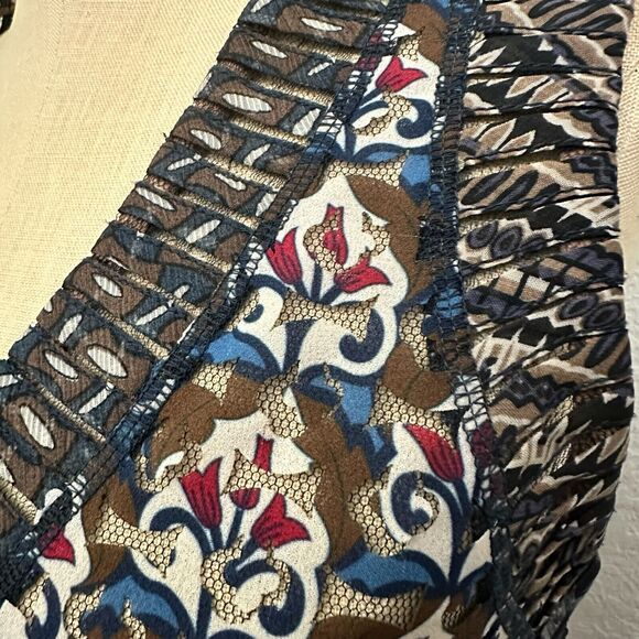 BRYON LARS Beauty Mark Lasercut Top Multi Floral Sleeveless Goth - Picture 4 of 10